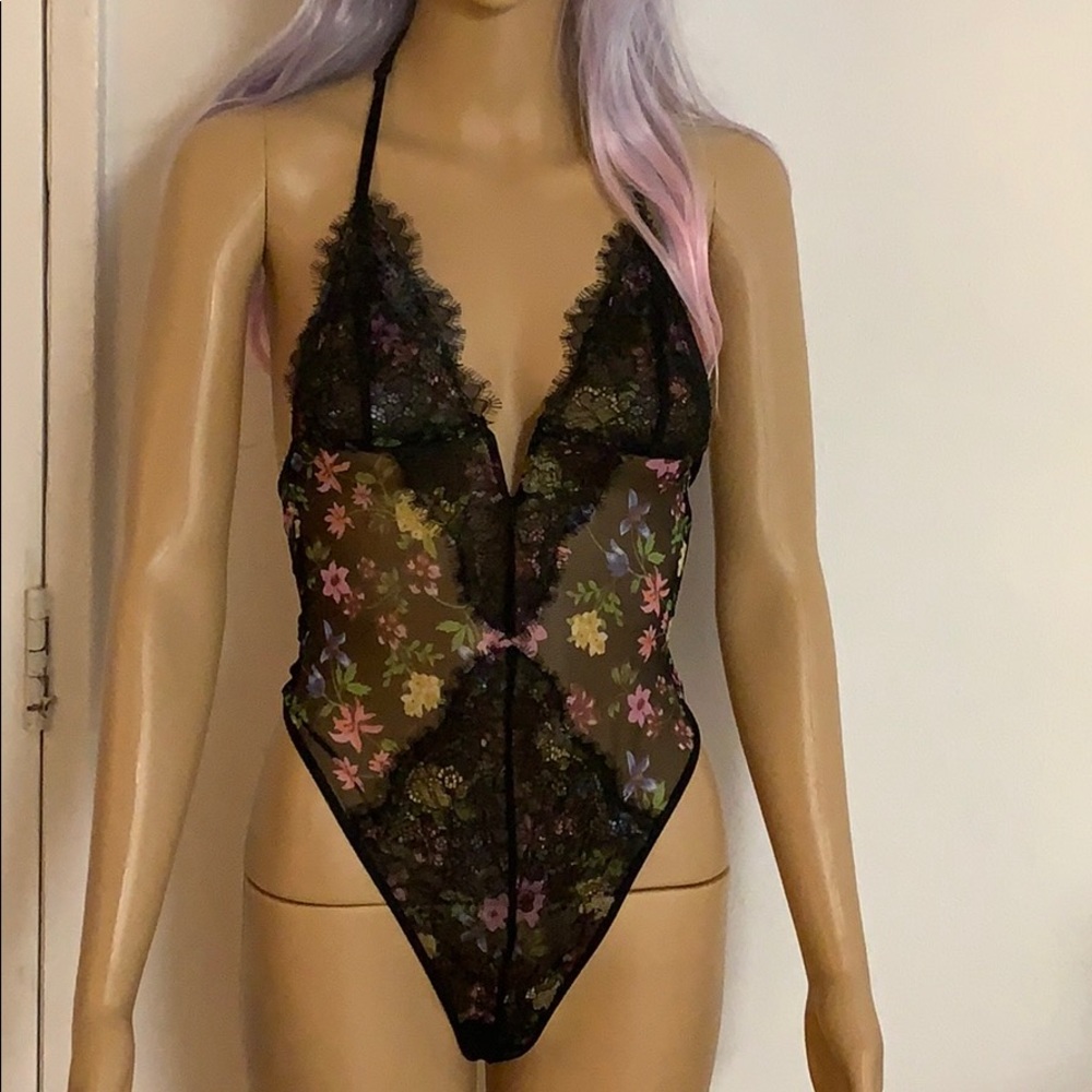 NWT SOLD OUT VICTORIA SECRET FLORAL BODYSUIT